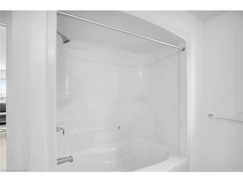 3 Basil Crescent, Ilderton, ON - Indoor Photo Showing Bathroom