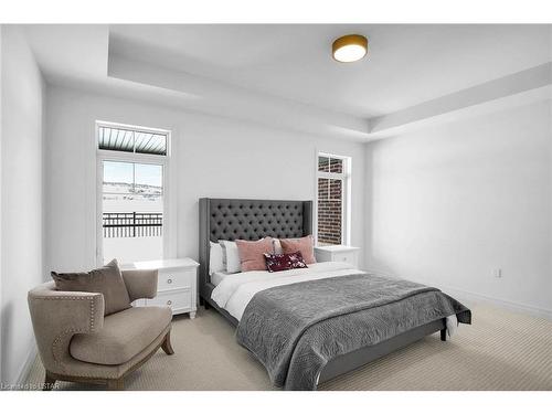 15-1080 Upperpoint Avenue, London, ON - Indoor Photo Showing Bedroom