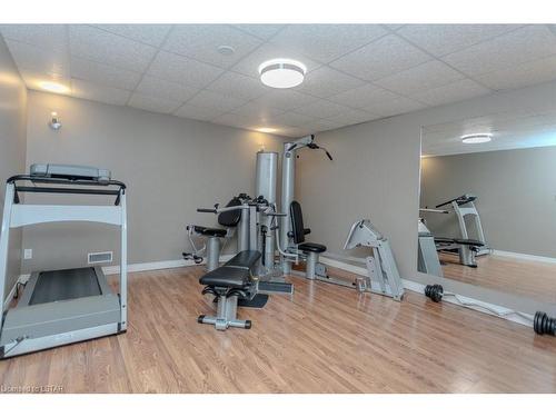 852 Richmond Street, Dorchester, ON - Indoor Photo Showing Gym Room
