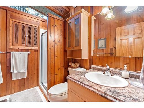 74395 Snowden Crescent, Bayfield, ON - Indoor Photo Showing Bathroom