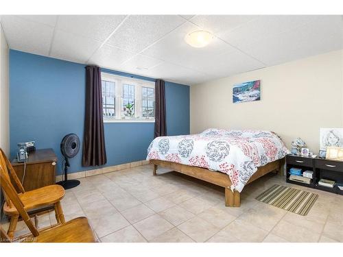 84298 Bluewater Highway, Goderich, ON - Indoor Photo Showing Bedroom