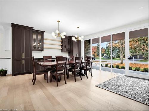23 Redford Road, London, ON - Indoor Photo Showing Dining Room