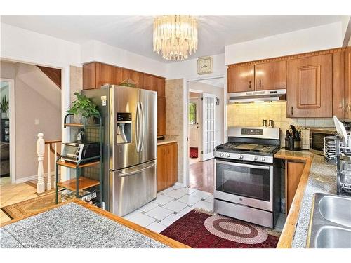 66 Nanette Drive, London, ON - Indoor Photo Showing Kitchen
