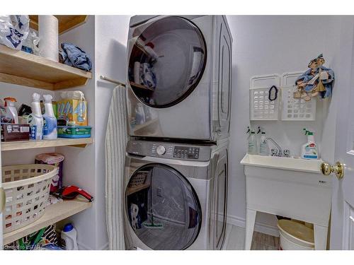 427 George Street, Port Stanley, ON - Indoor Photo Showing Laundry Room