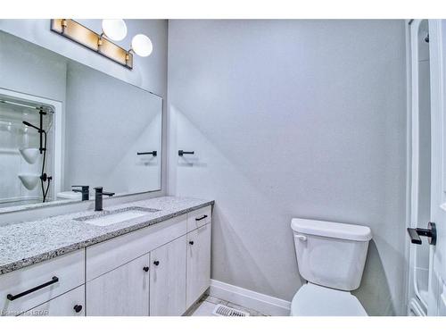 30 Evening Dr Drive, Chatham-Kent, ON - Indoor Photo Showing Bathroom