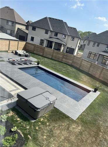 7550 Silver Creek Crescent, London, ON - Outdoor With In Ground Pool