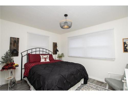 5331 Grand Canyon Road, Port Stanley, ON - Indoor Photo Showing Bedroom