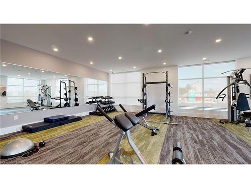 507-460 Callaway Road, London, ON - Indoor Photo Showing Gym Room