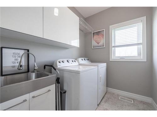 5084 Talbot Trail, Merlin, ON - Indoor Photo Showing Laundry Room