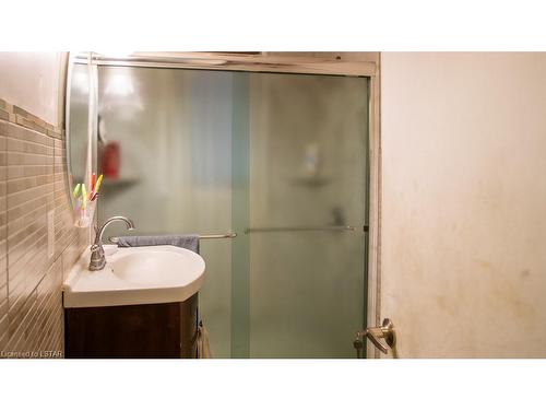 1274 Hillcrest Avenue, London, ON - Indoor Photo Showing Bathroom