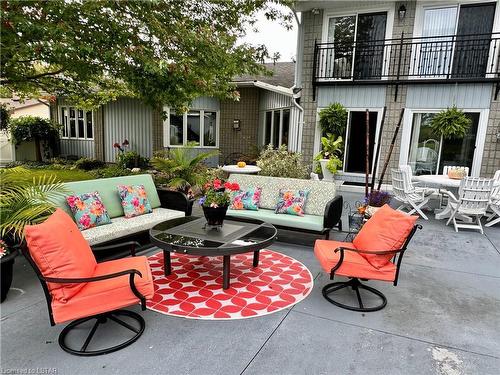 33380 Queen Street, Ailsa Craig, ON - Outdoor With Deck Patio Veranda