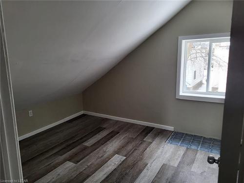 327 Carleton Street, Cornwall, ON - Indoor Photo Showing Other Room