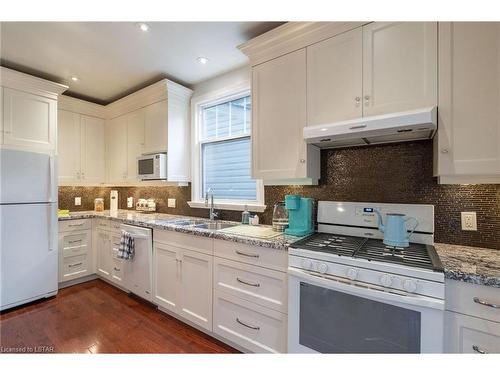 17 Thornton Avenue, London, ON - Indoor Photo Showing Kitchen With Double Sink