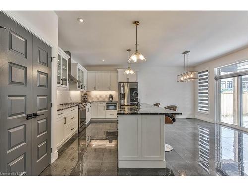 2428 Black Rail Terrace, London, ON - Indoor Photo Showing Kitchen With Upgraded Kitchen