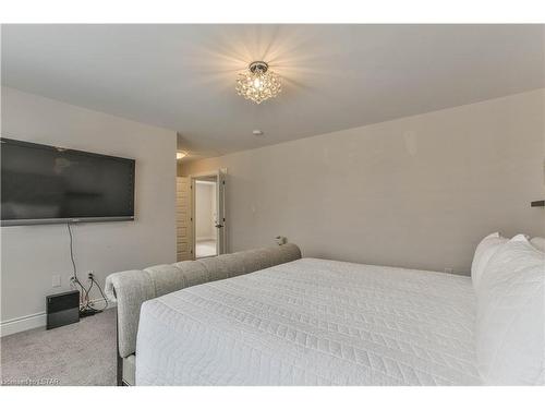 2428 Black Rail Terrace, London, ON - Indoor Photo Showing Bedroom