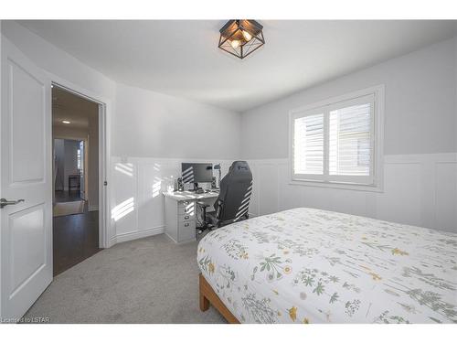2180 Yellowbirch Place, London, ON - Indoor Photo Showing Bedroom