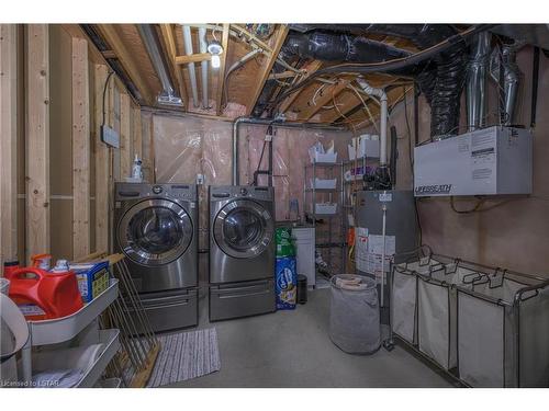 2180 Yellowbirch Place, London, ON - Indoor Photo Showing Laundry Room