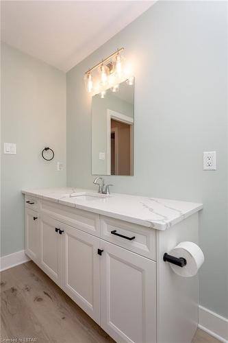 110 Sandcastle Key, Port Stanley, ON - Indoor Photo Showing Bathroom