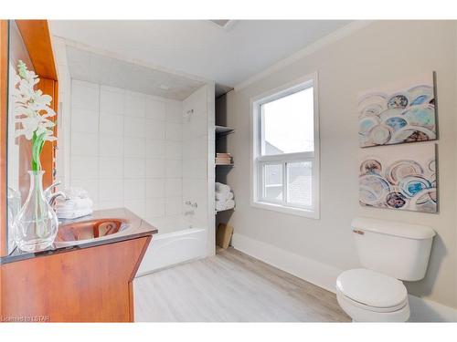 57 Scott Street, St. Thomas, ON - Indoor Photo Showing Bathroom
