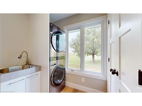 1559 Elmtree Drive, Parkhill, ON - Indoor Photo Showing Laundry Room
