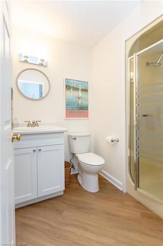 3-374 Edith Cavell Boulevard, Port Stanley, ON - Indoor Photo Showing Bathroom