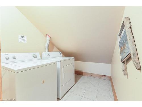 71852 Sunview Avenue Avenue, Dashwood, ON - Indoor Photo Showing Laundry Room