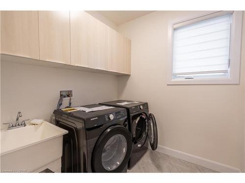 288 Stathis Boulevard, Sarnia, ON - Indoor Photo Showing Laundry Room