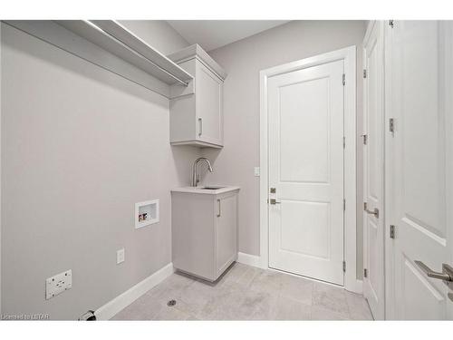 64 Acorn Trail, St. Thomas, ON - Indoor Photo Showing Laundry Room