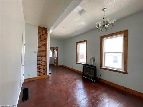 498 Egerton Street, London, ON - Indoor Photo Showing Other Room With Fireplace