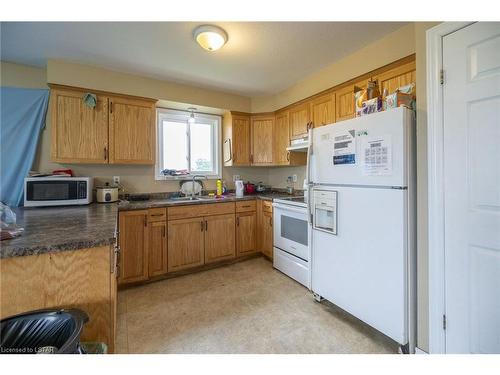 5825 Langbank Line, Florence, ON - Indoor Photo Showing Kitchen With Double Sink