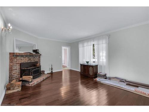 15772 Turin Line, Bothwell, ON - Indoor Photo Showing Living Room With Fireplace