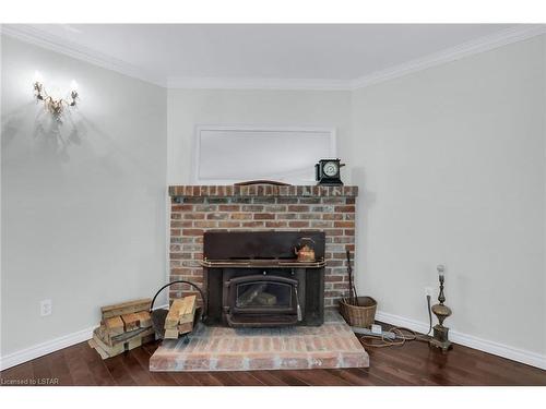 15772 Turin Line, Bothwell, ON - Indoor Photo Showing Living Room With Fireplace