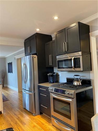 174 Harrison Place, Port Stanley, ON - Indoor Photo Showing Kitchen