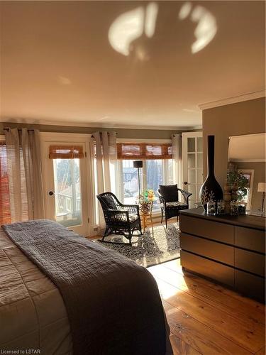 174 Harrison Place, Port Stanley, ON - Indoor Photo Showing Bedroom