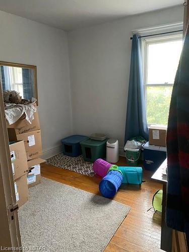 140 Central Avenue, London, ON - Indoor Photo Showing Bedroom