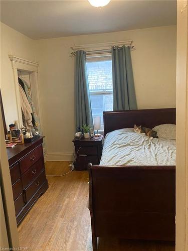 140 Central Avenue, London, ON - Indoor Photo Showing Bedroom