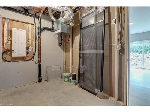 5-297 Whiting Street, Ingersoll, ON - Indoor Photo Showing Basement