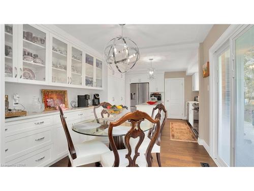 14 Rockingham Court, London, ON - Indoor Photo Showing Dining Room