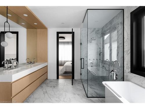 37 Crestview Drive, Komoka, ON - Indoor Photo Showing Bathroom