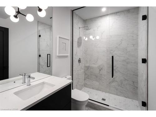 37 Crestview Drive, Komoka, ON - Indoor Photo Showing Bathroom