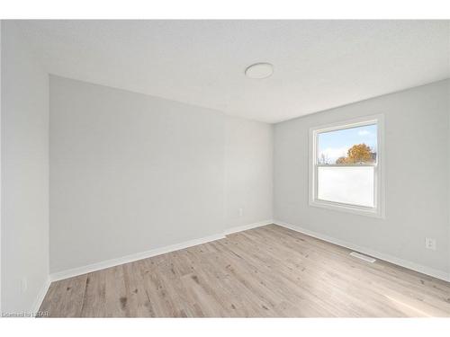 22268 Adelaide Street, Mount Brydges, ON - Indoor Photo Showing Other Room