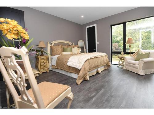 565 Leyton Crescent, London, ON - Indoor Photo Showing Bedroom