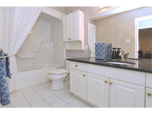 18 Winona Road, Komoka, ON - Indoor Photo Showing Bathroom