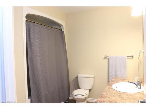 1052 Bay Street, Port Rowan, ON - Indoor Photo Showing Bathroom