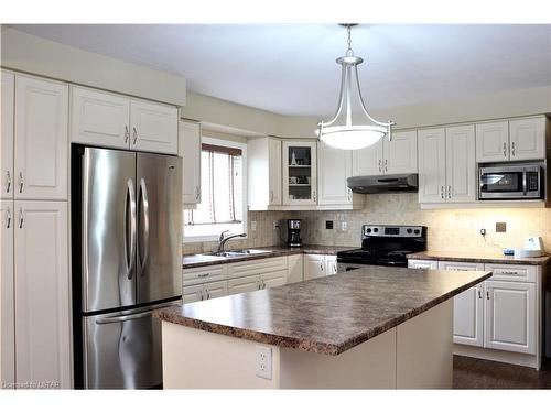 4 Stacey Street, Port Rowan, ON - Indoor Photo Showing Kitchen With Double Sink