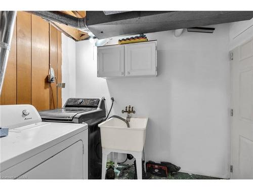 108 Park Avenue, St. Thomas, ON - Indoor Photo Showing Laundry Room