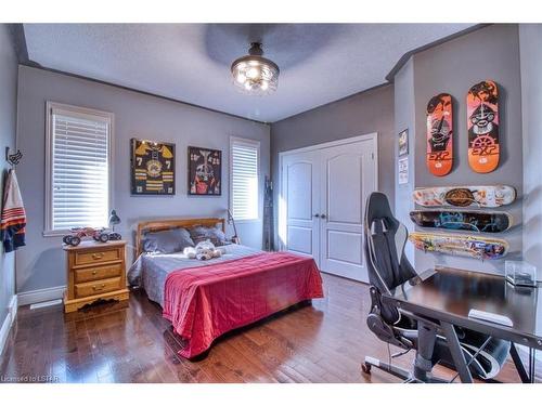 7242 Grande River Line, Chatham, ON - Indoor Photo Showing Bedroom