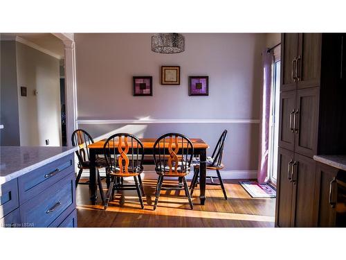 116 Angelo Drive, West Lorne, ON - Indoor Photo Showing Dining Room