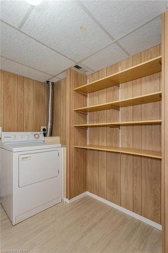 62-720 Deveron Crescent, London, ON - Indoor Photo Showing Laundry Room
