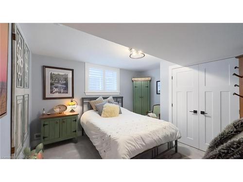 7 Sunrise Lane, Grand Bend, ON - Indoor Photo Showing Bedroom
